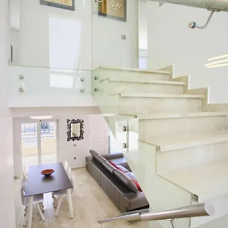 De Luxe Paramount Con Piscina&jacuzzi En