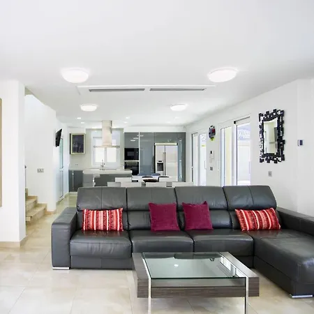 De Luxe Paramount Con Piscina&jacuzzi En